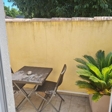 Chambre Cosy Avec Terrasse Appartement Arles Buitenkant foto